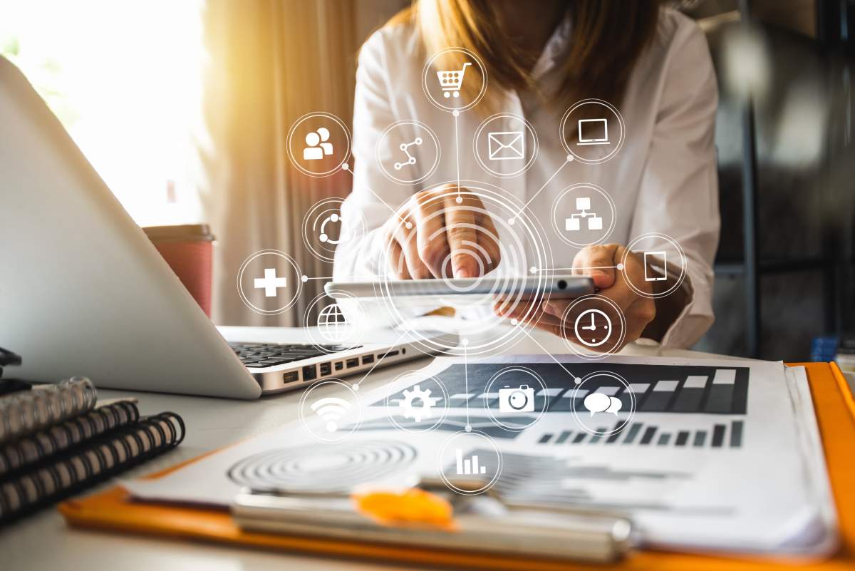Comment marier physique et digital : le phygital !